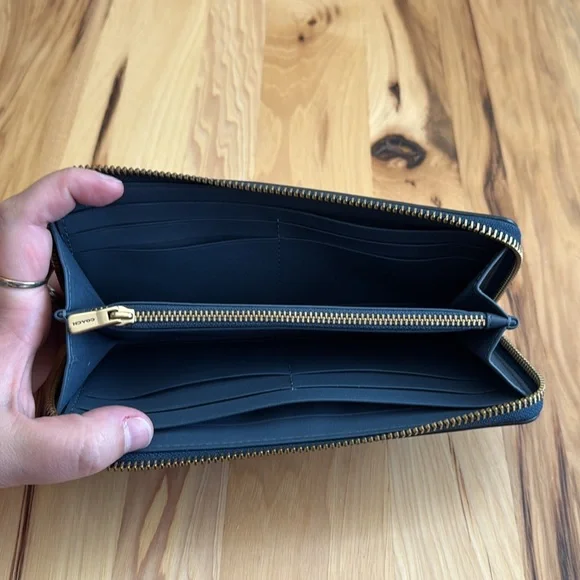 Coach Essential Slim Accordion Zip Wallet - Picture 3 of 4